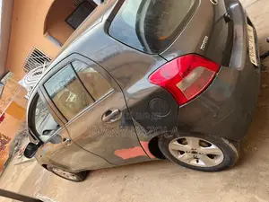 Toyota Yaris 2010 Noir