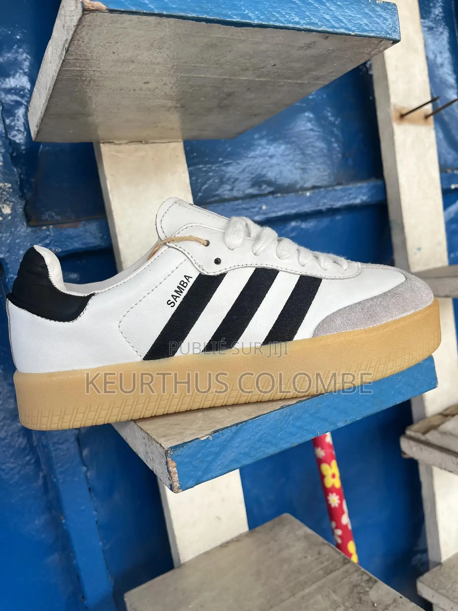 Paire De Baskets À 11000fc