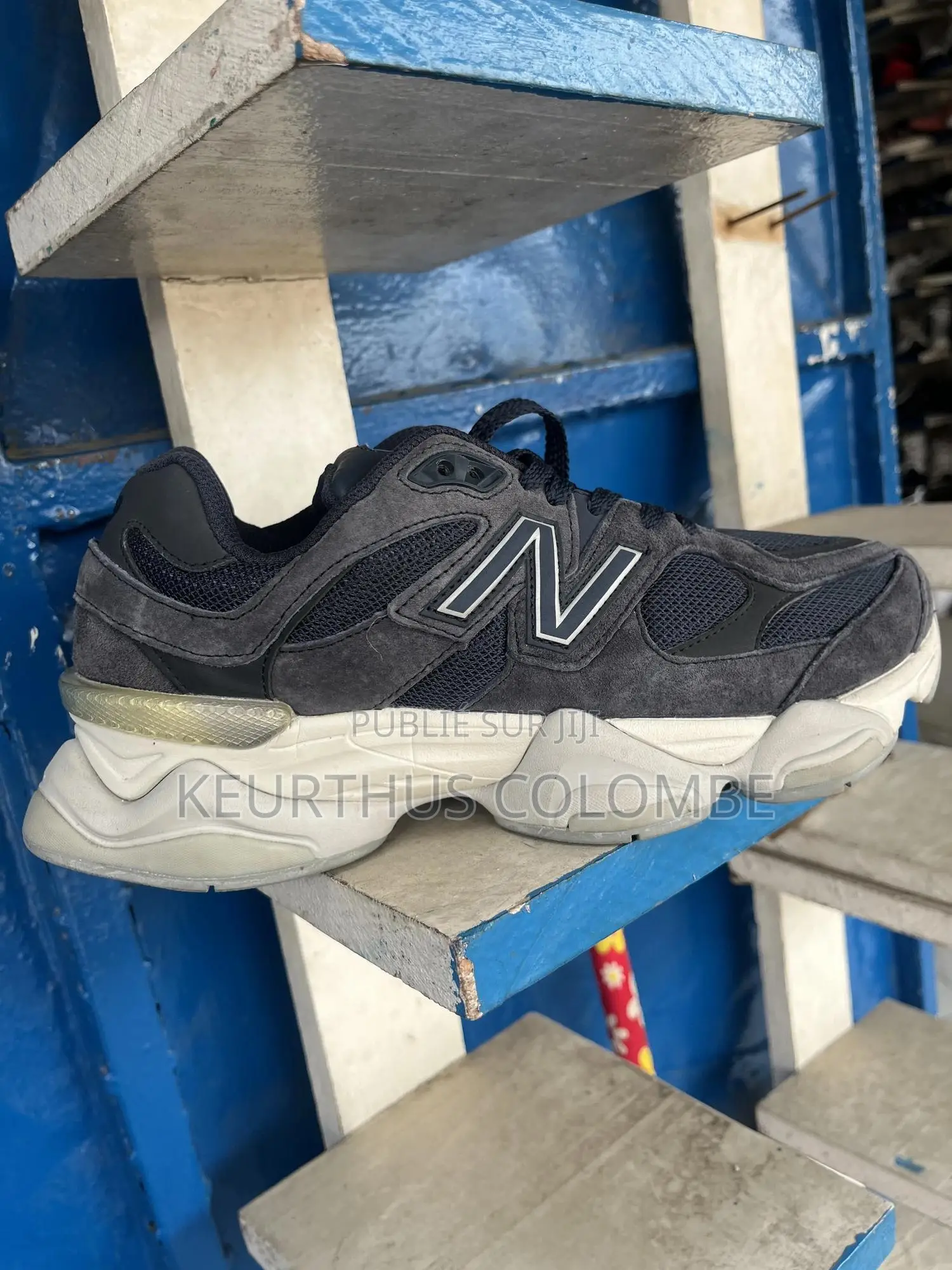 Paire De Baskets À 11000fc