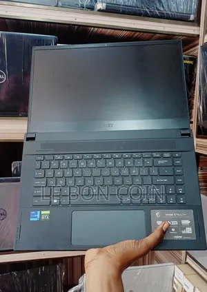 Nouveau Ordinateur portable MSI Autre 32GB Intel Core i7 SSD 1T