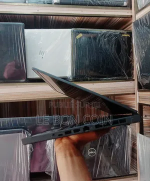 Nouveau Ordinateur portable MSI Autre 32GB Intel Core i7 SSD 1T