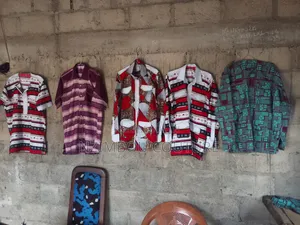 Lès Chemise Et Les Grands Doudou À Vendre