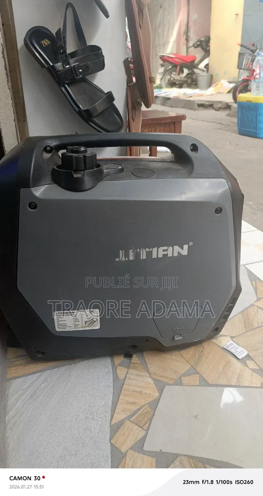 C'est Un Petit Groupe en Grand Tabaski