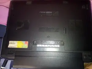 Ordinateur portable Dell Adamo Onyx 128GB Intel Core i7 SSD 250GB