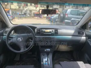 Toyota Corolla 2004 Noir