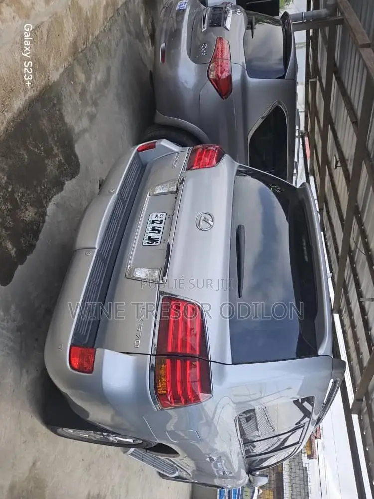 Lexus LX 570 (5 seats) AWD 2016 Gris