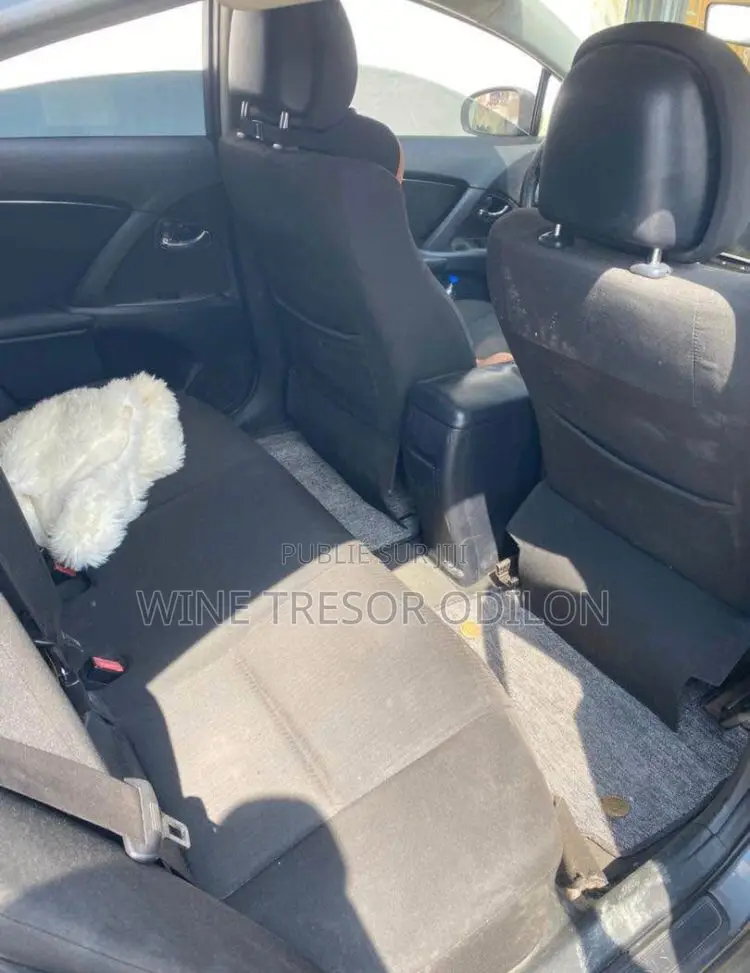 Toyota Avensis 2.0 Advanced Automatic 2012 Noir