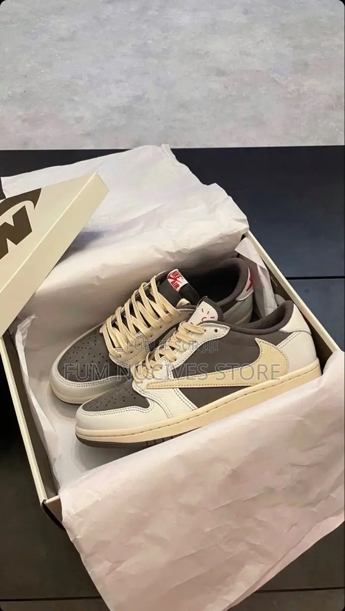 Travis Scott X Jordan One