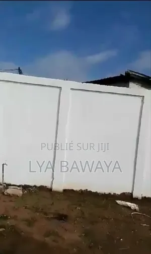 Terrain À Vendre, Situé À Pnr. Emplacement Privilégié : Ancien Jaipur.