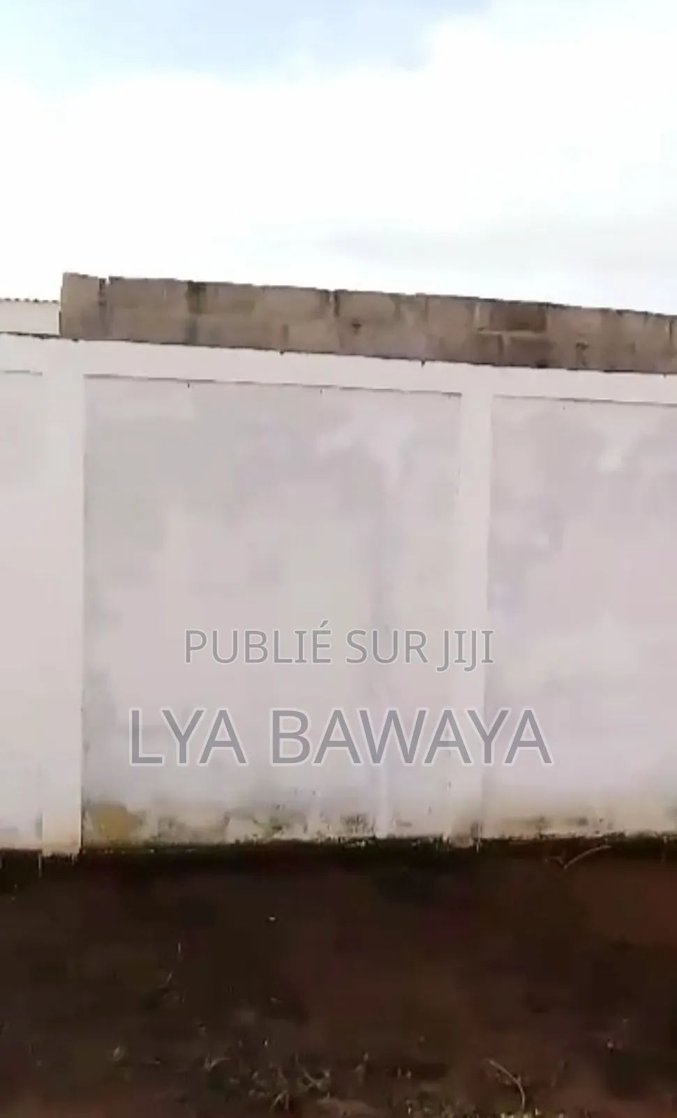 Terrain À Vendre, Situé À Pnr. Emplacement Privilégié : Ancien Jaipur.