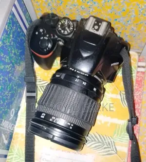 Appareil Photo Nikon À Vendre Troc Possible