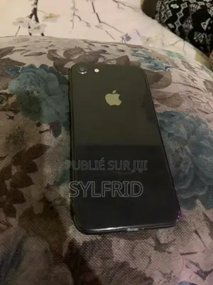 Apple iPhone 8 64 GB Noir