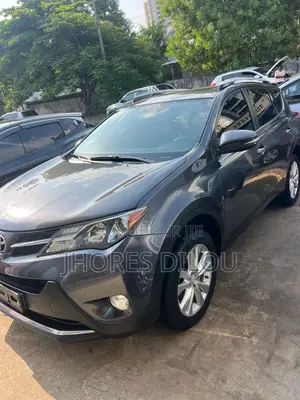 Toyota RAV4 LE 4dr SUV (2.5L 4cyl 6A) 2015 Noir