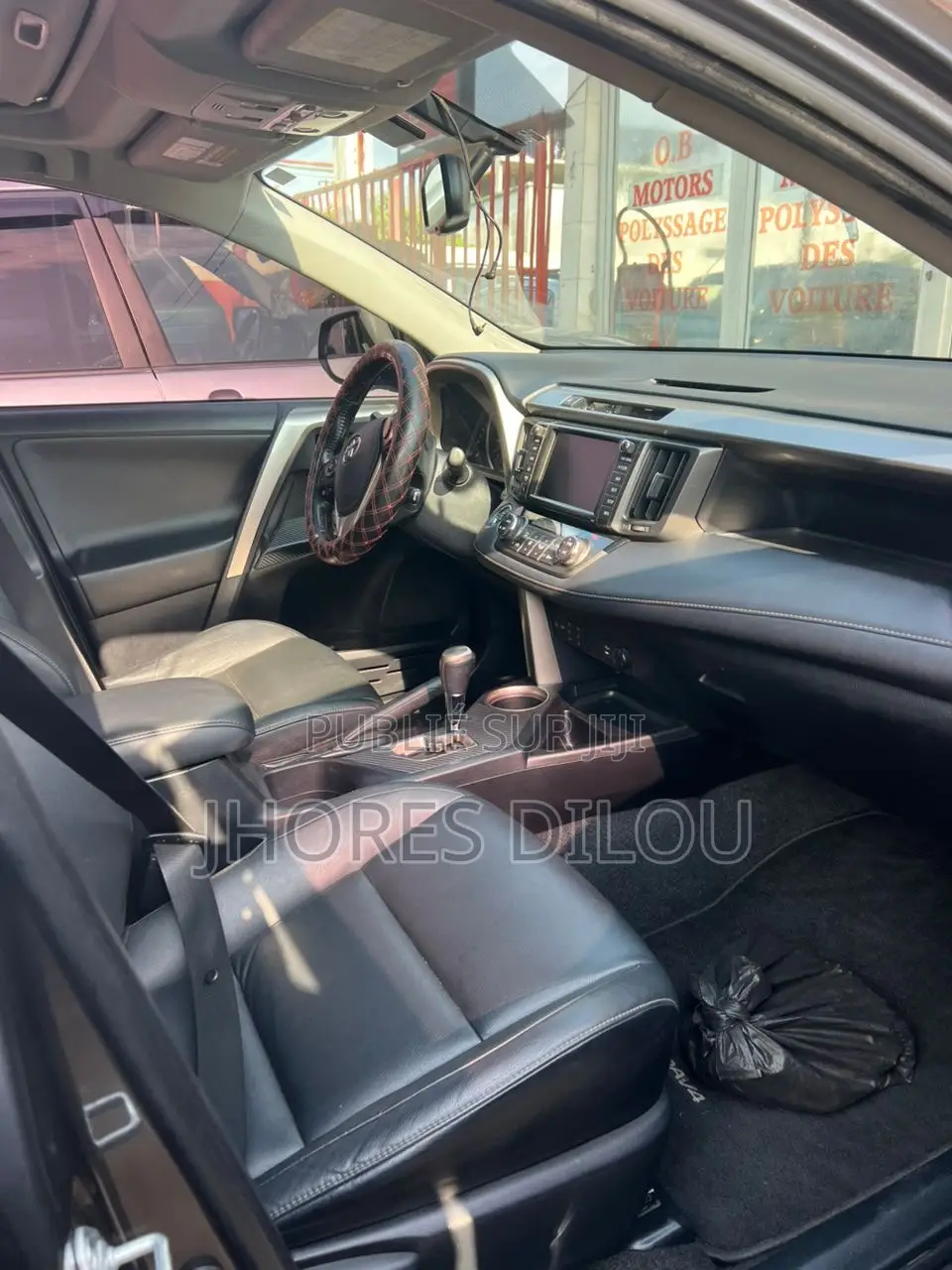 Toyota RAV4 LE 4dr SUV (2.5L 4cyl 6A) 2015 Noir