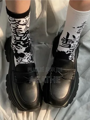 Mocassins Noirs Plateforme – Style Chic Et Moderne