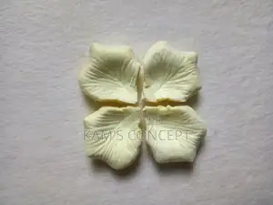 Sachet De 100 Pièces De Faux Pétales De Rose