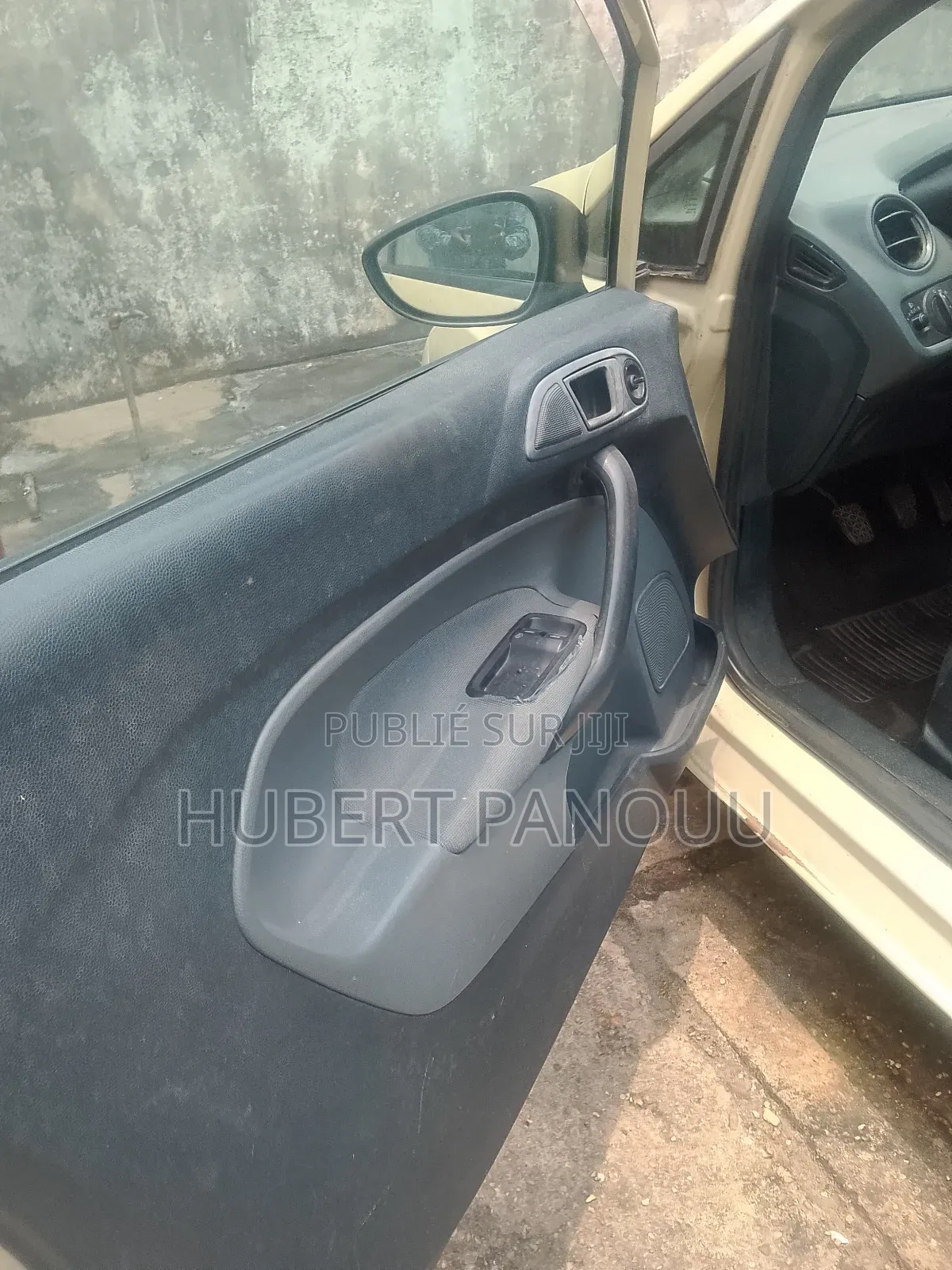 Ford Fiesta 1.4 2010 Jaune