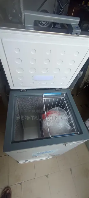 Congélateur De La Marque Roch 120l