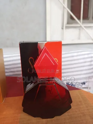 Sentez Bon, Laissez Votre Trace Découvrez Nos Parfums ”