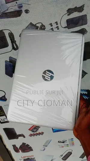 Nouveau HP EliteBook Folio 1040 G2 16GB Intel Core i7 SSD 512GB