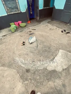 Parcelle À Vendre Quartier Nkouikou Pointe Noire Congo