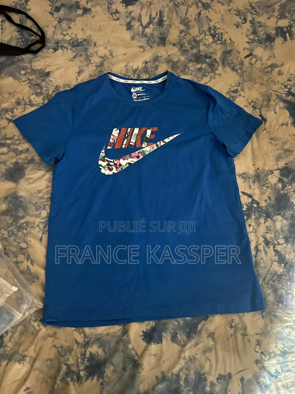 T-Shirts À Vendre À Bon Prix 3500f, 2500f Et 2000f