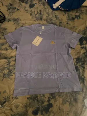 T-Shirts À Vendre À Bon Prix 3500f, 2500f Et 2000f