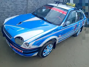 Toyota Corolla 2000 Bleu
