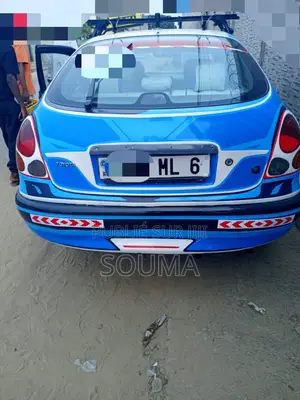 Toyota Corolla 2000 Bleu