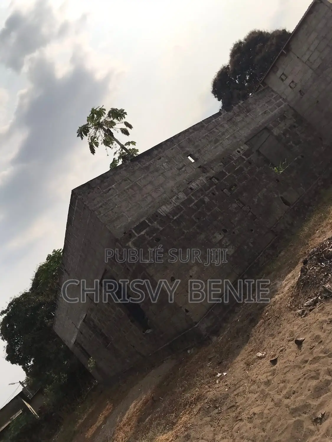 Demi Parcelle À Vendre