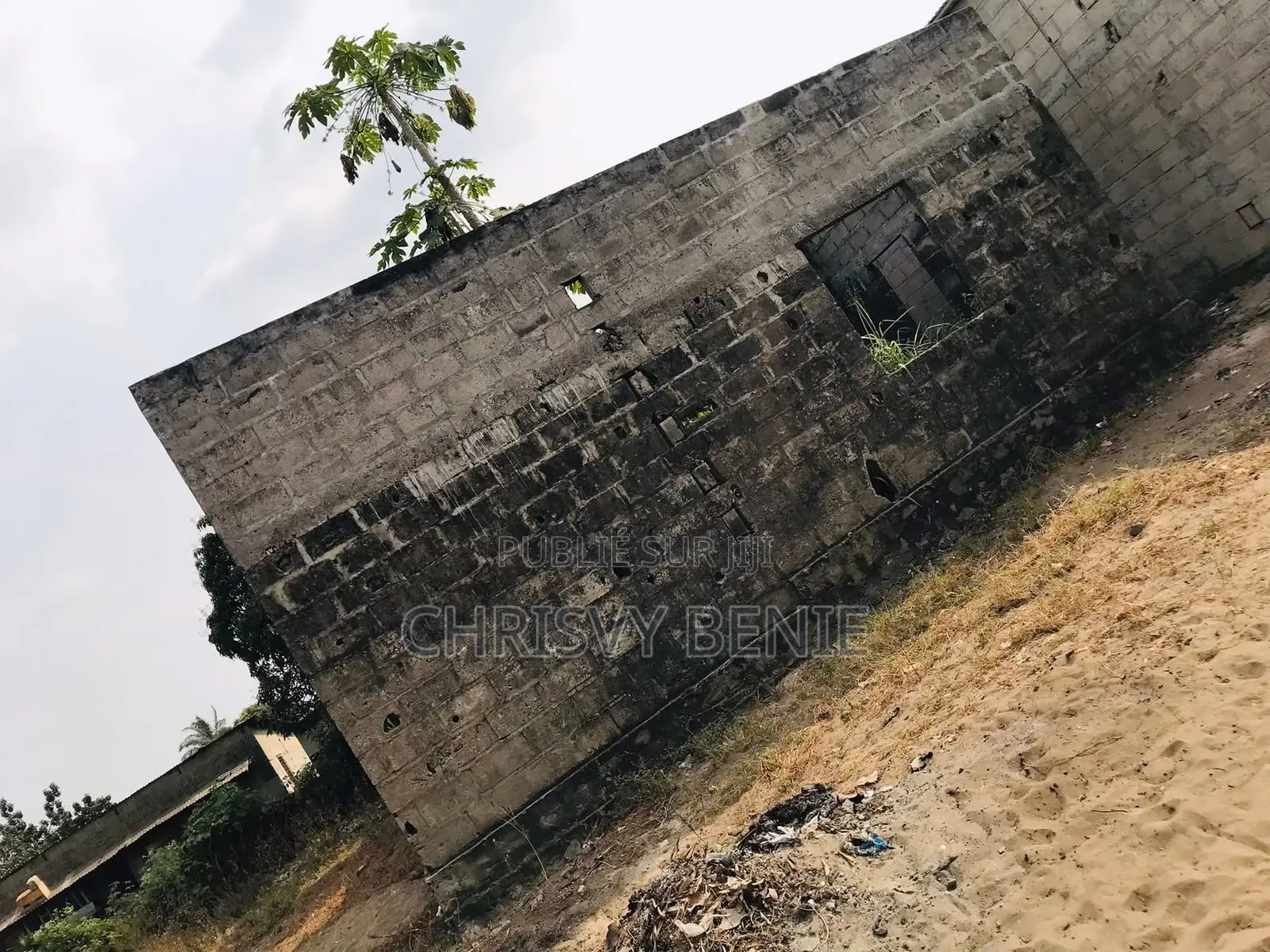 Demi Parcelle À Vendre