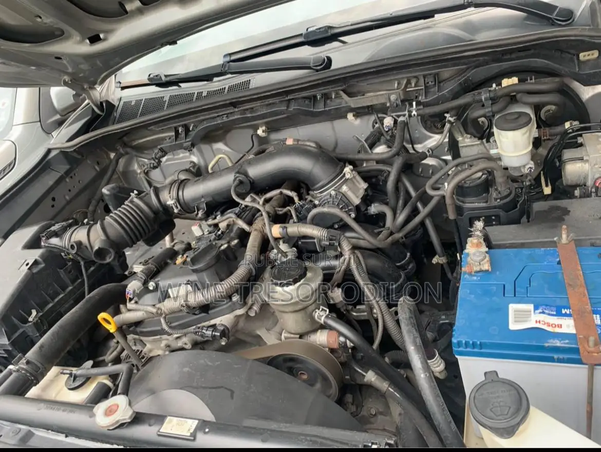 Toyota Fortuner 2.4 D AWD 2018 Gris