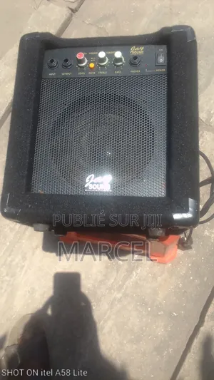 Baffle Amplifiée Pour Guitare