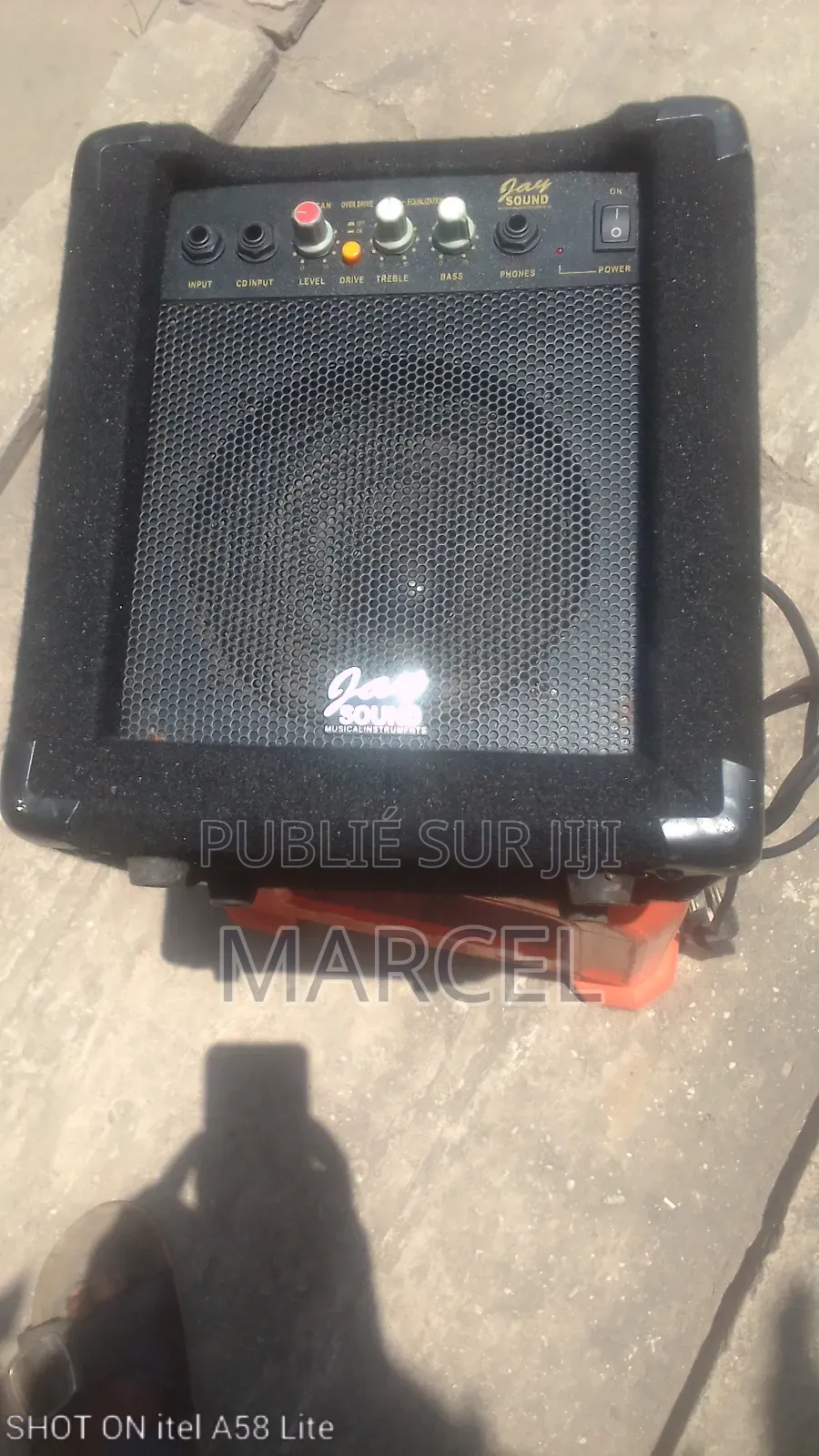 Baffle Amplifiée Pour Guitare