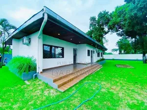 Furnished 4chbre Villa dans Villa Oms, Madibou à Louer