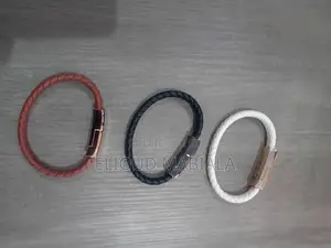 Bracelet Câble Chargeur Et Transfert Des Données