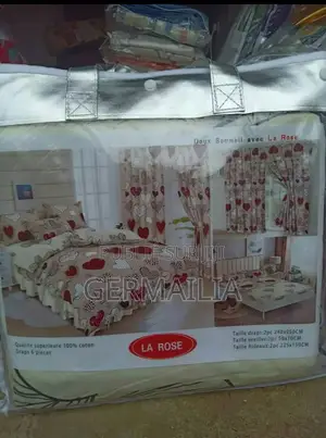 Ristourne De Draps Avec Rideaux Et Sans Rideaux Pendant 6jrs