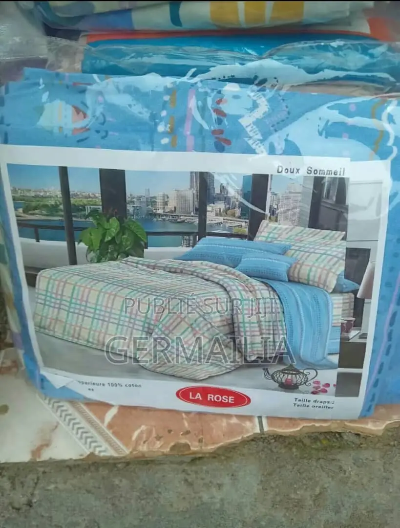 Ristourne De Draps Avec Rideaux Et Sans Rideaux Pendant 6jrs