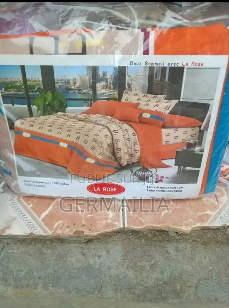 Ristourne De Draps Avec Rideaux Et Sans Rideaux Pendant 6jrs