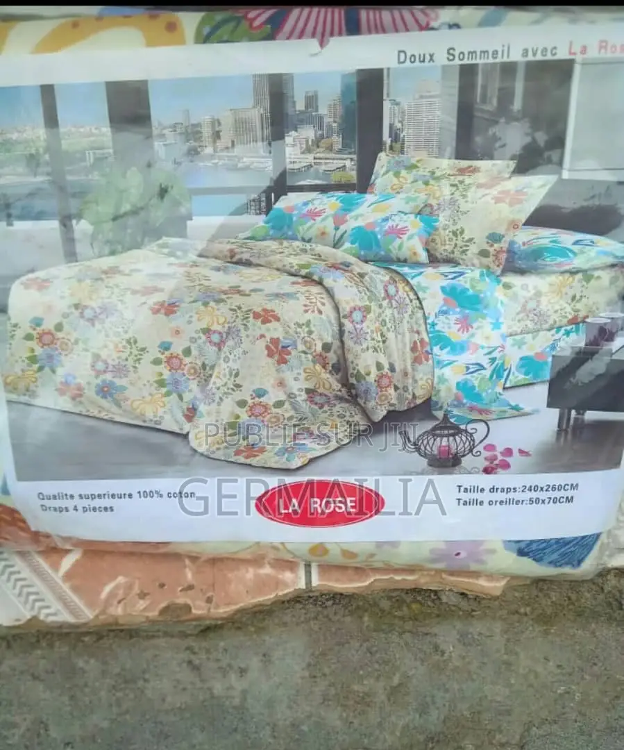 Ristourne De Draps Avec Rideaux Et Sans Rideaux Pendant 6jrs