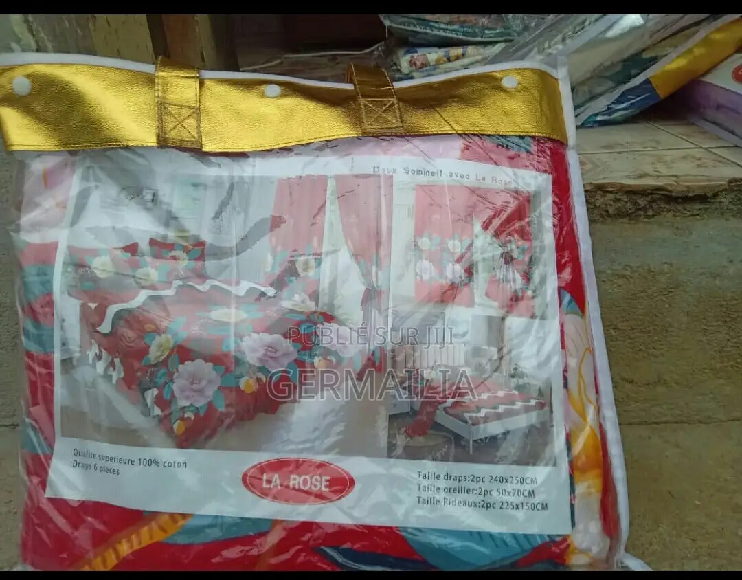 Ristourne De Draps Avec Rideaux Et Sans Rideaux Pendant 6jrs