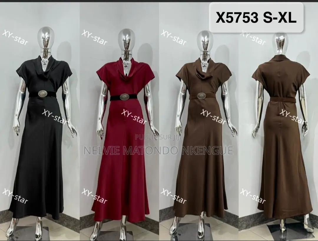 Magnifique Robe Satinée Disponible À Pointe-Noire