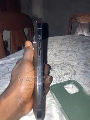 Nouveau Apple iPhone 12 Pro Max 128 GB Gris