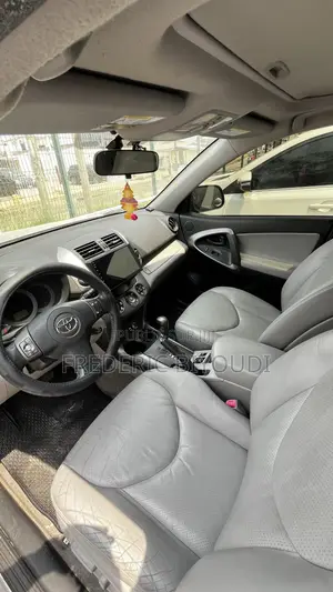 Toyota RAV4 2012 Gris