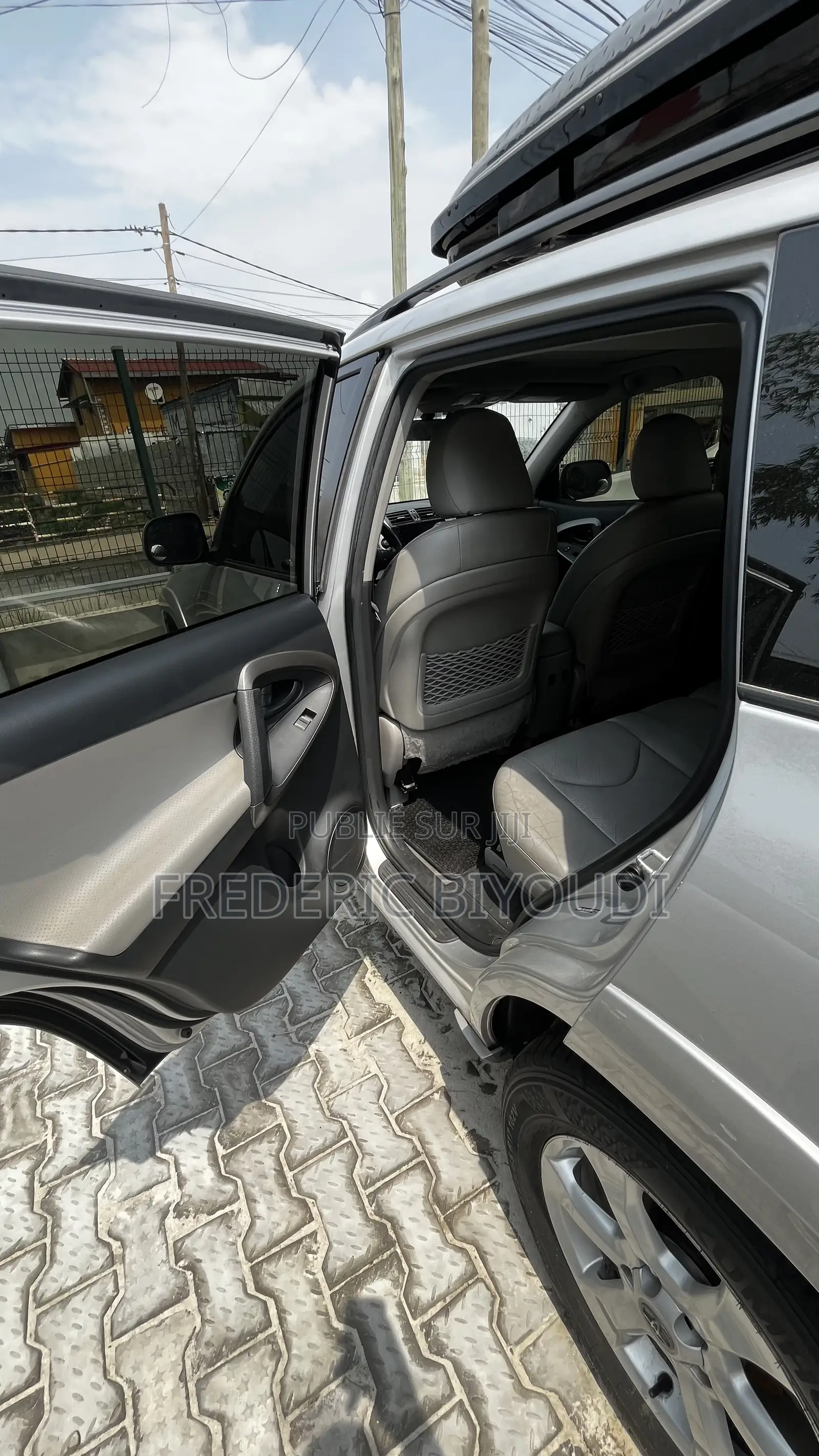 Toyota RAV4 2012 Gris
