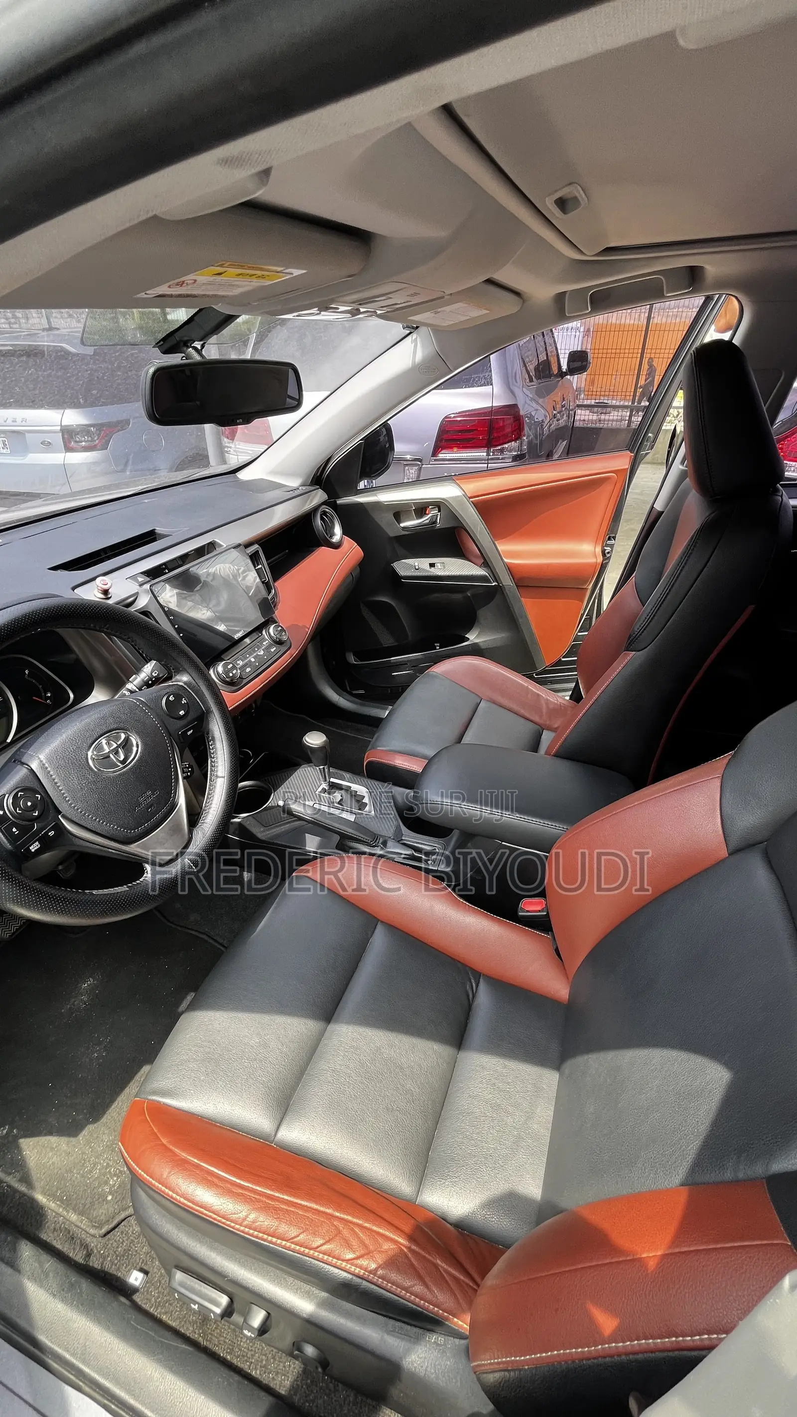 Toyota RAV4 LE FWD (2.5L 4cyl 6A) 2016 Noir