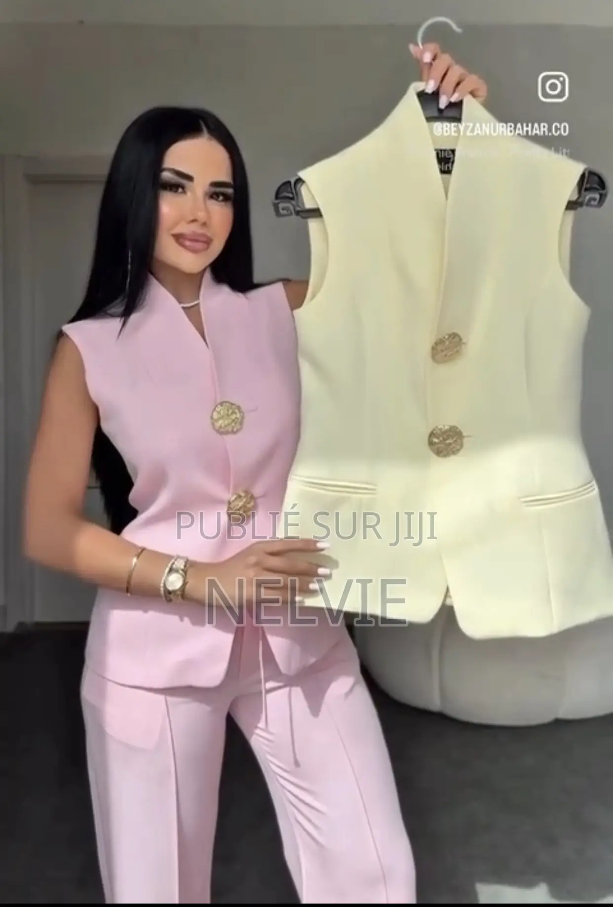 Ensemble De Qualité Disponible À Pointe-Noire