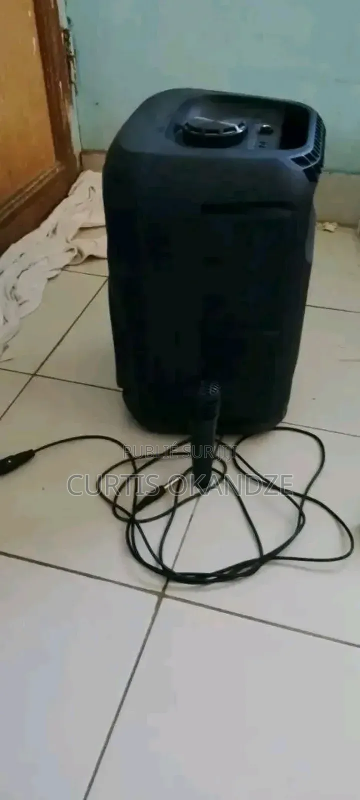 Baffle Avec Micro en Très Bne Etat