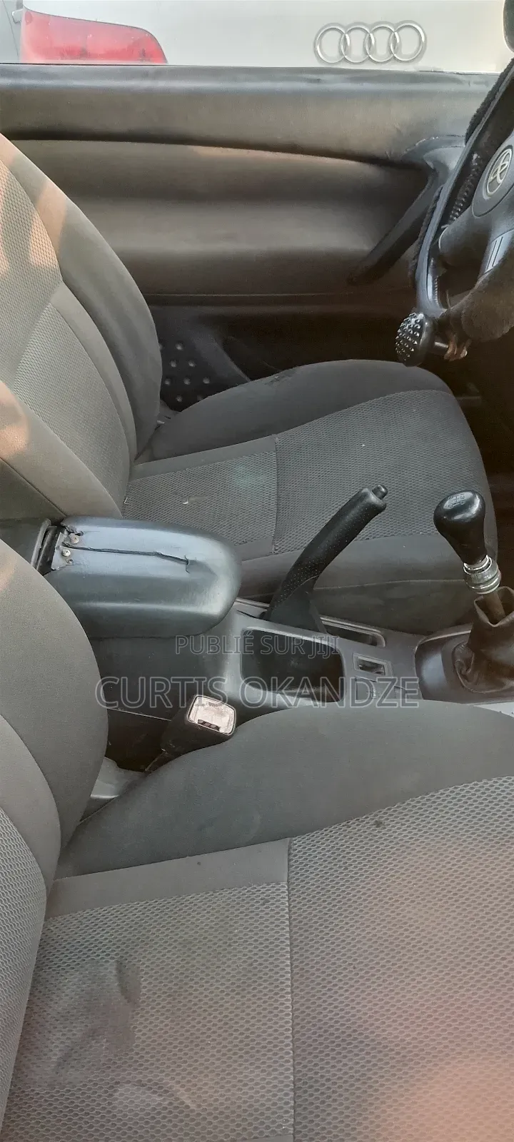 Toyota RAV4 Automatic 2000 Rouge