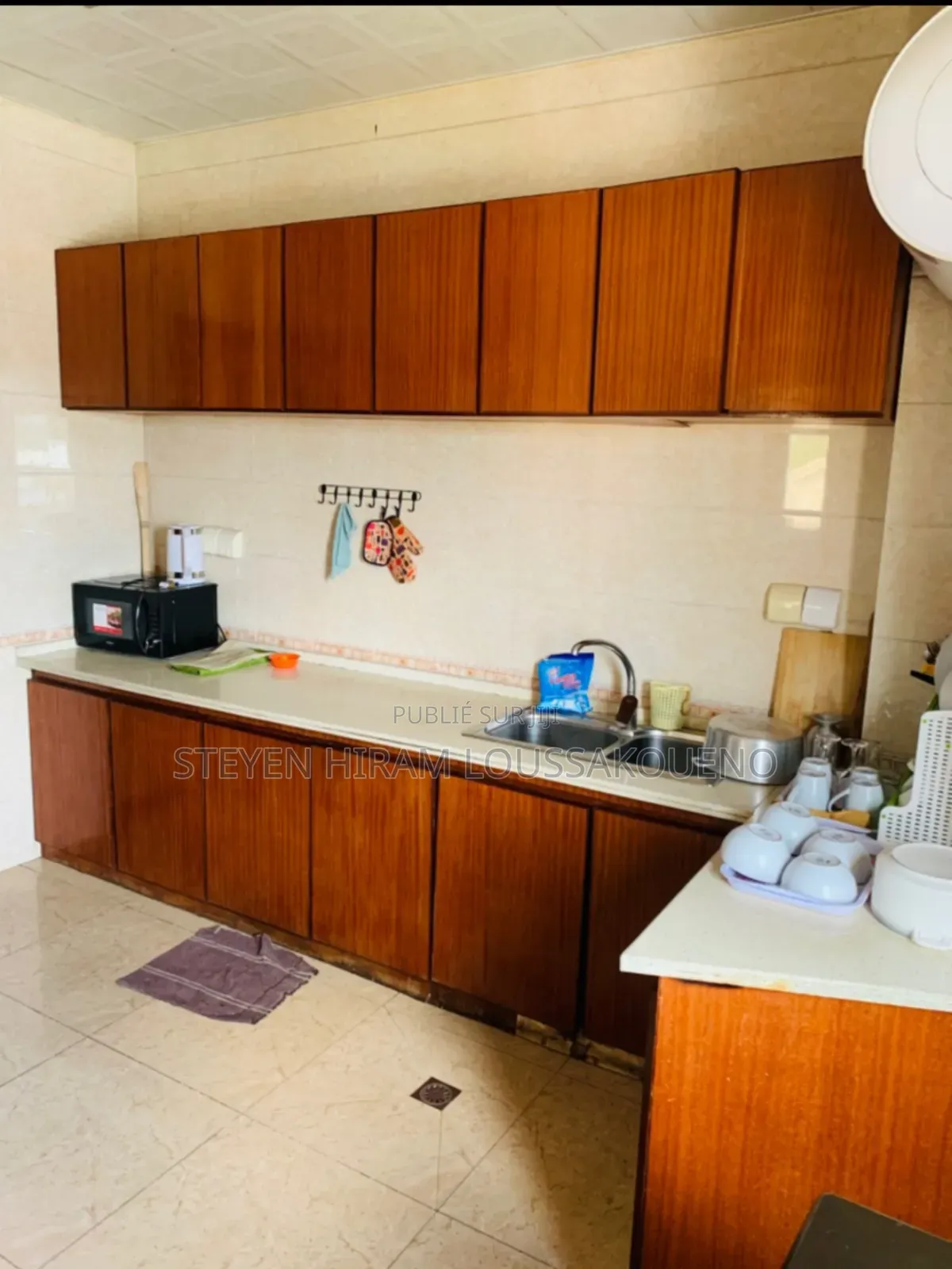 Meublé 4chbre Appartement dans Appartement Meublé, Moungali à Louer